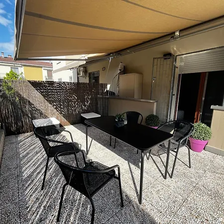 Sky House Apartment