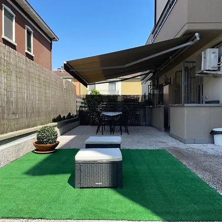 Sky House Apartmán Piacenza