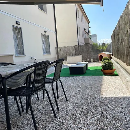 Sky House Apartment