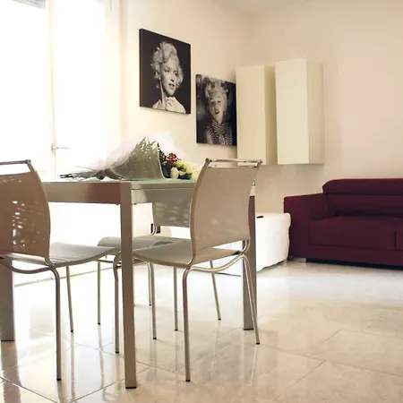 Sky House Apartment Piacenza