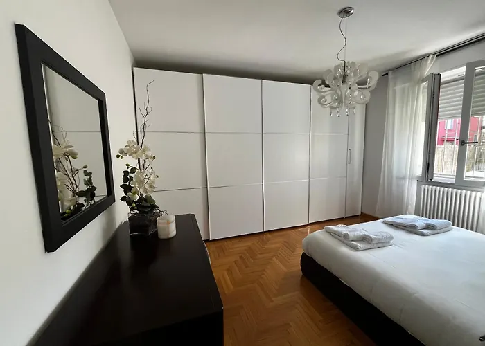 Sky House * Piacenza